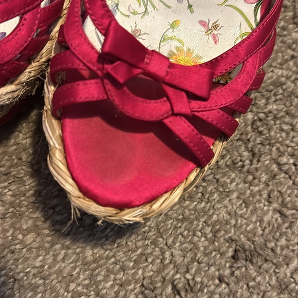 Guess pink wedges - Picture 10 of 11